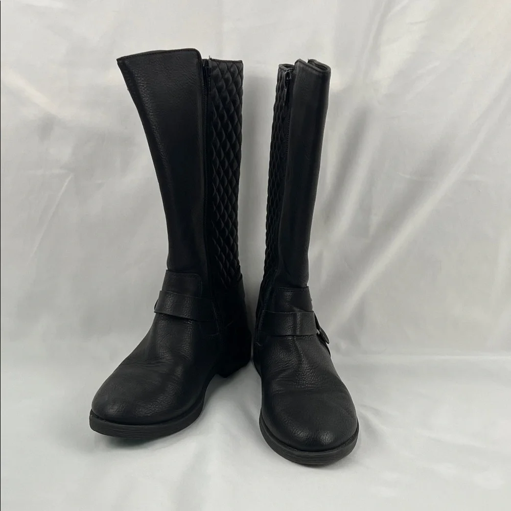 Wonder Nation - Girl’s Size 2 - Black boots - High Boot - Embellishment buckles